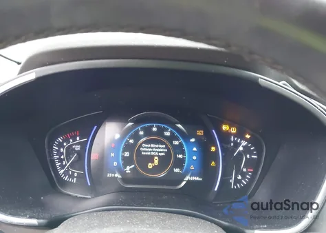 2019 Hyundai Santa Fe Limited z USA, uszkodzony, nr VIN 5NMS53AD5KH011897